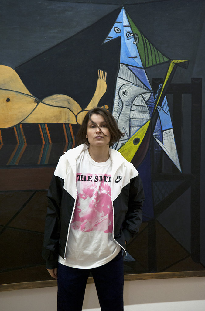 Portrait de Laetitia Casta devant L'Aubade de Pablo Picasso Centre Pompidou Paris 2016